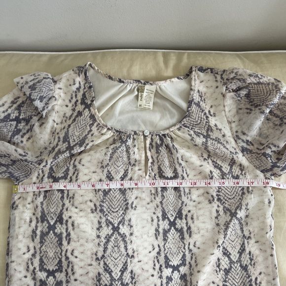Japna Gray Snake Skin Print Long Sleeve Smocked Blouse M - Picture 4 of 7